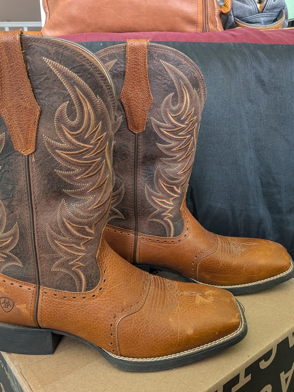 Men's Brown Leather Western Cowboy Boots - Classic Pull-On Style